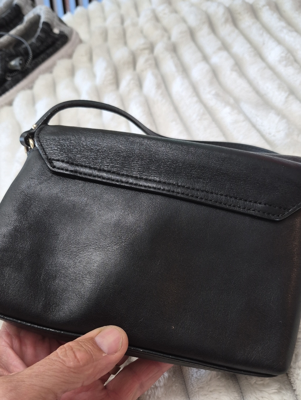 Kate Spade Mini Purse With Shoulder Strap - Picture 6 of 6